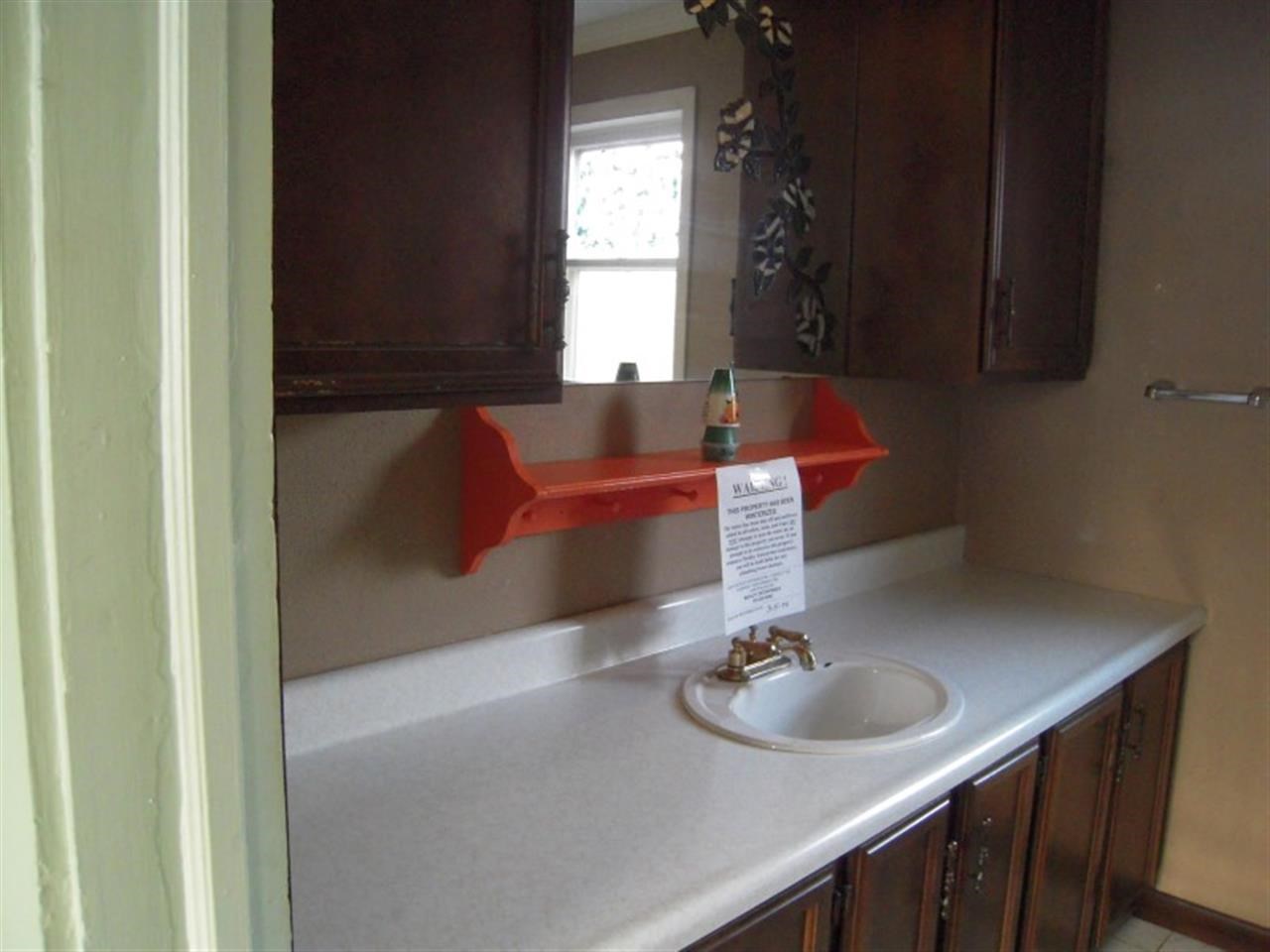 355 E Green St, Frankfort, IN 46041 photo 13