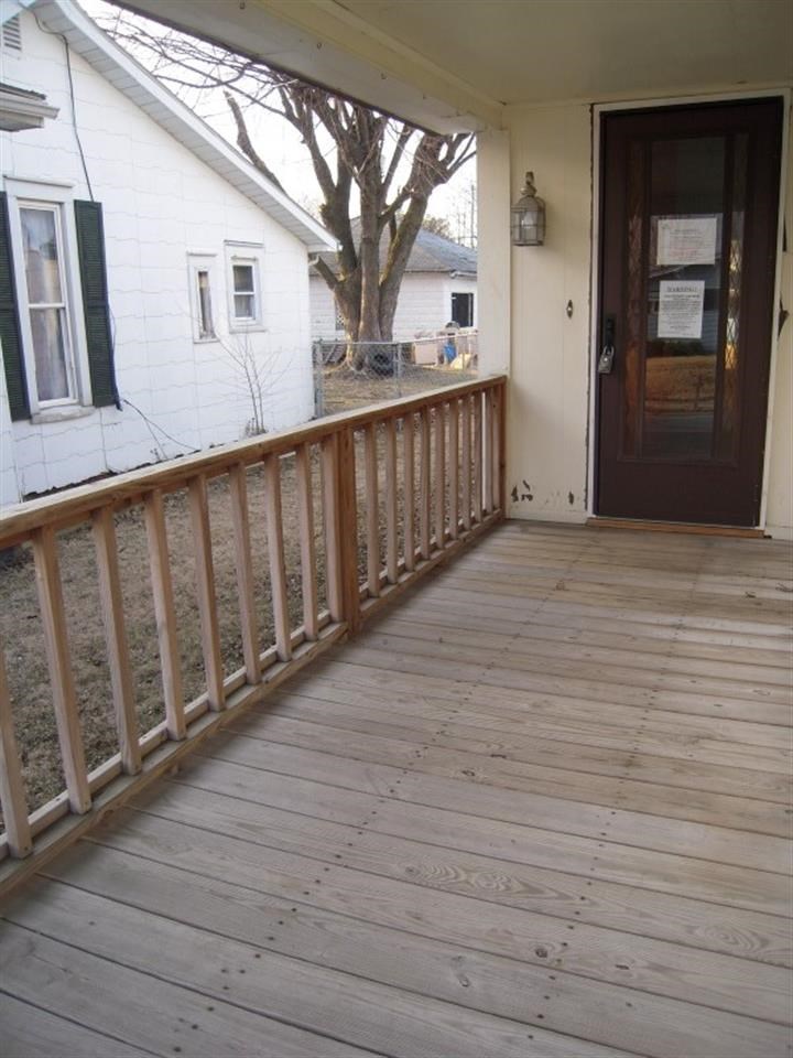355 E Green St, Frankfort, IN 46041 photo 2