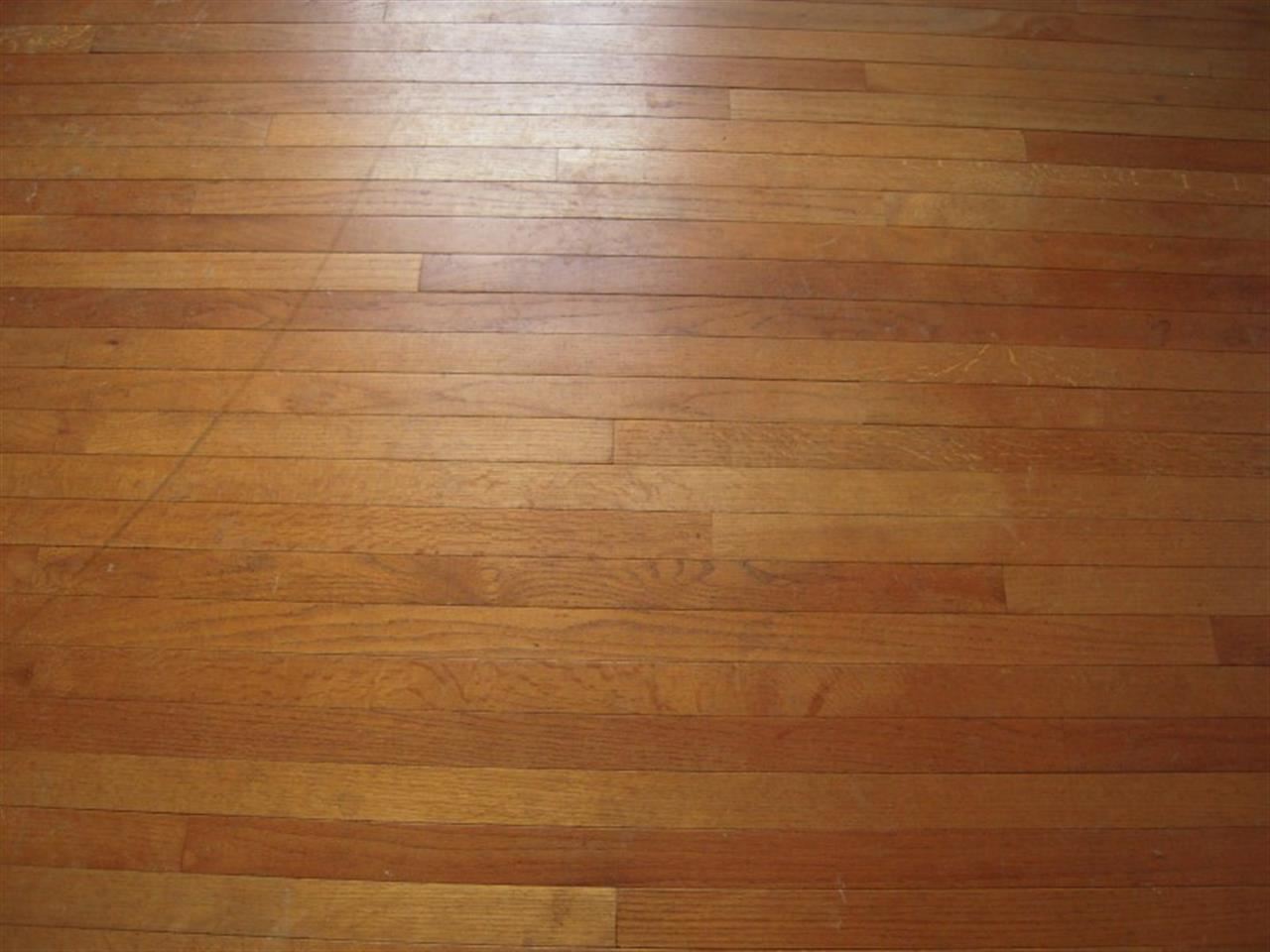 355 E Green St, Frankfort, IN 46041 photo 4