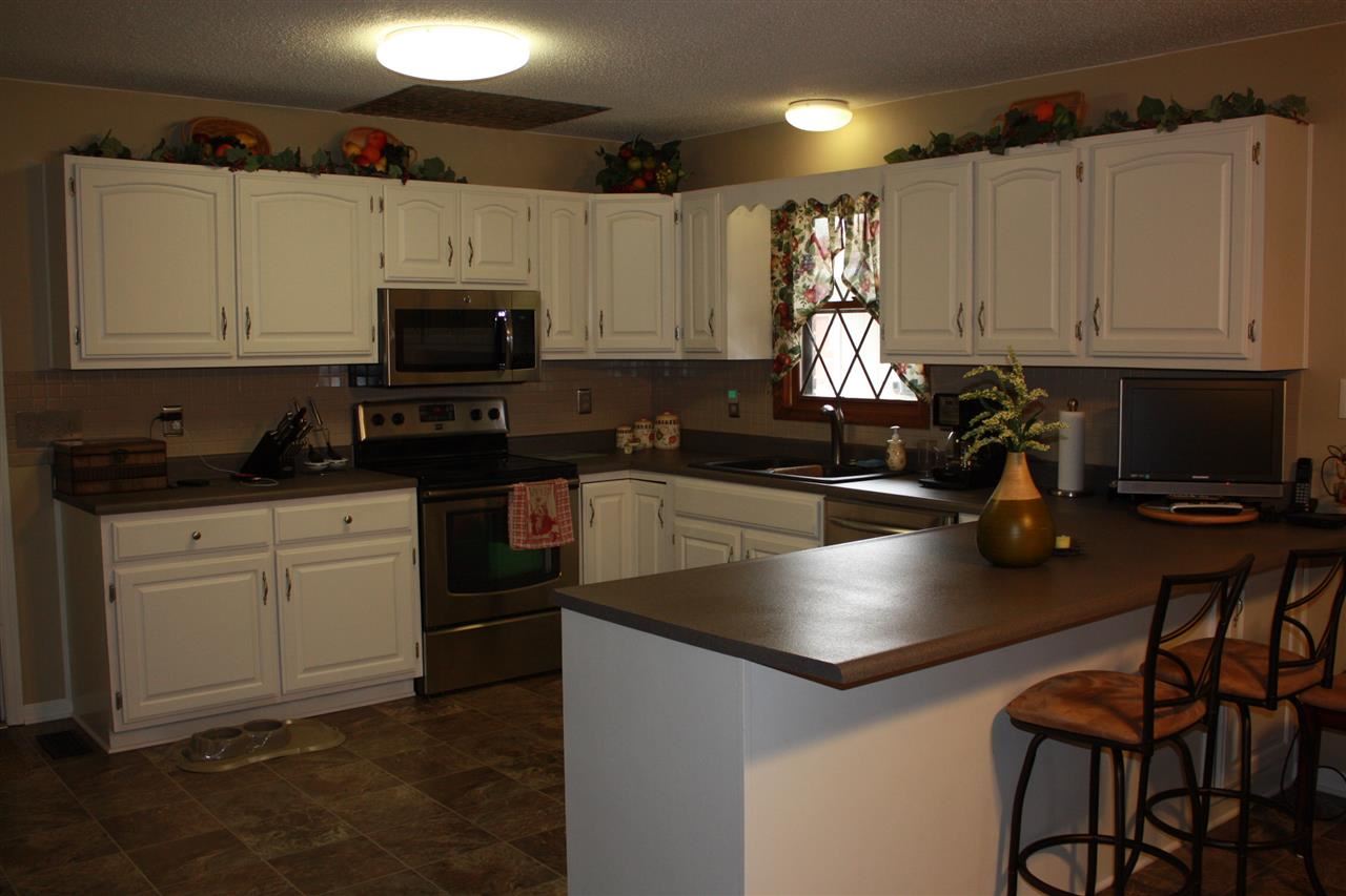 1220 Mockingbird Ln, Mount Vernon, IN 47620 photo 2