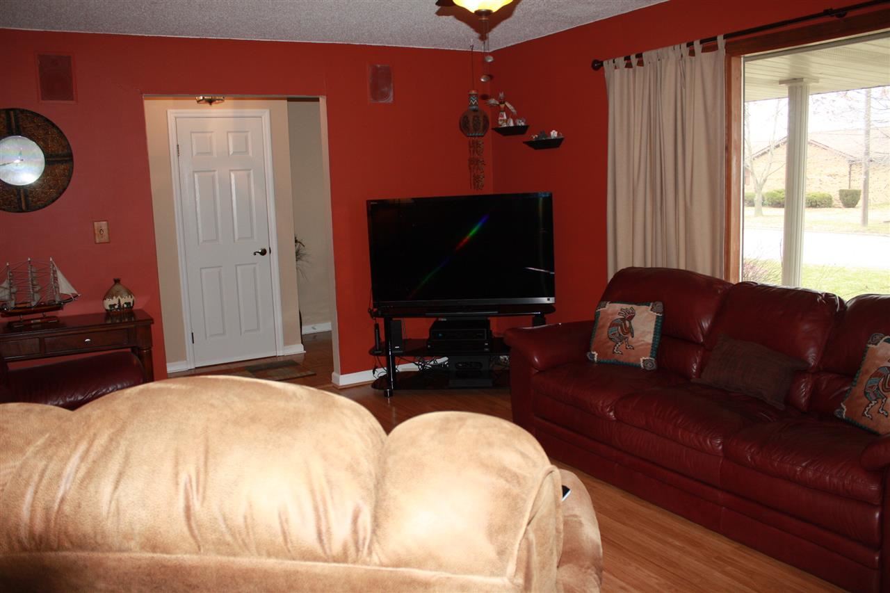 1220 Mockingbird Ln, Mount Vernon, IN 47620 photo 11