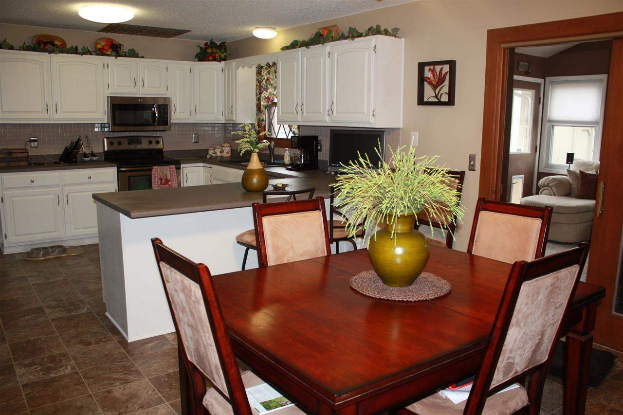 1220 Mockingbird Ln, Mount Vernon, IN 47620 photo 3