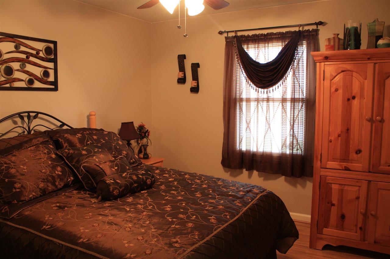 1220 Mockingbird Ln, Mount Vernon, IN 47620 photo 8