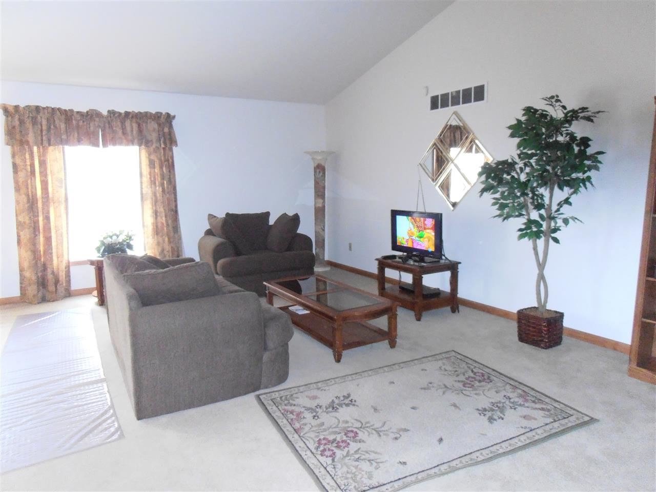 18288 Munich Ponds Dr, South Bend, IN 46637 photo 4