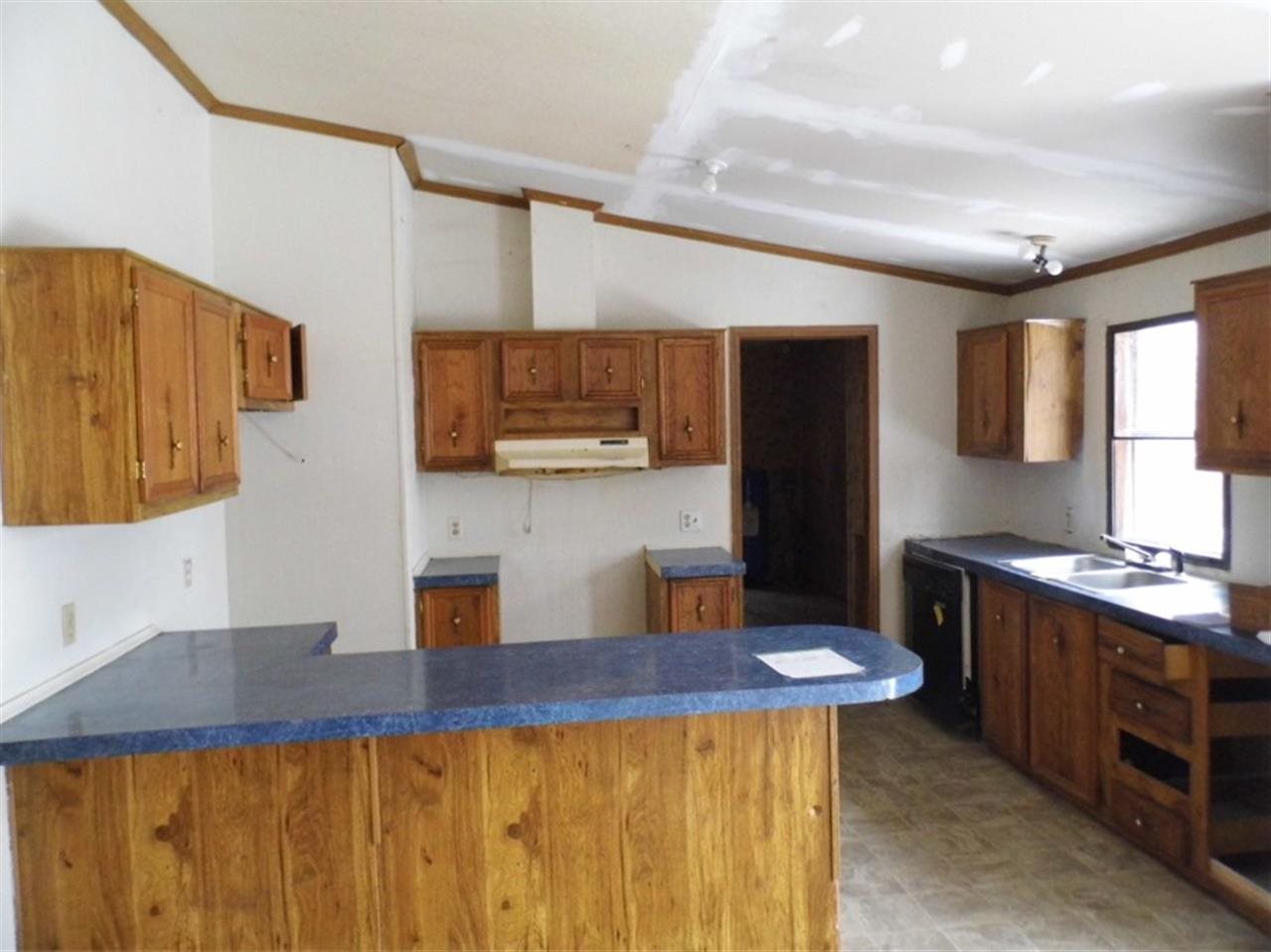 8819 W Division Line Rd, Delphi, IN 46923 photo 3