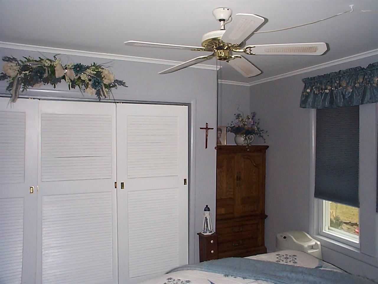 248 W Main St, Butler, IN 46721 photo 13