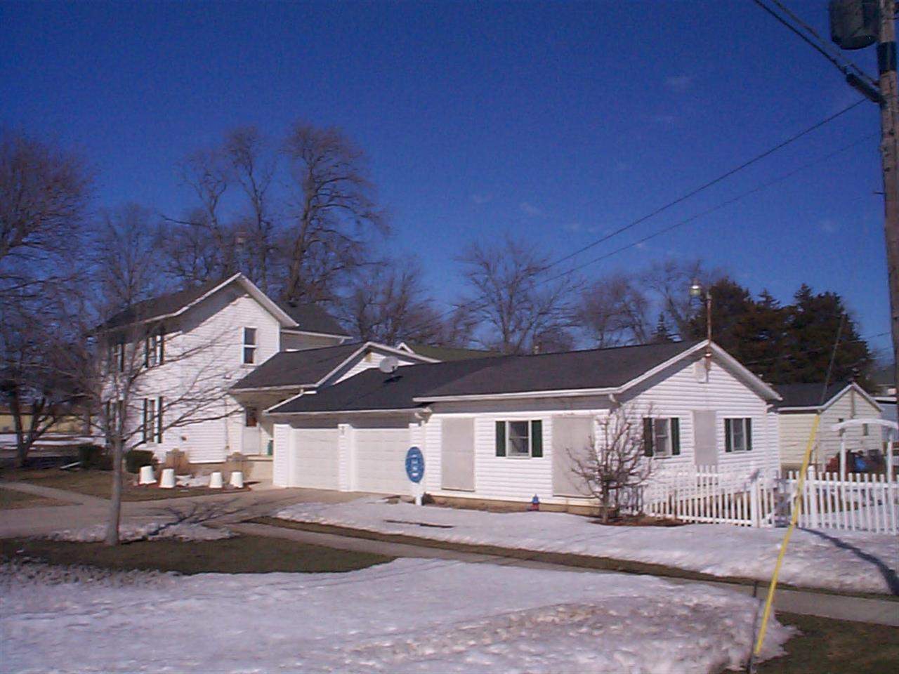 248 W Main St, Butler, IN 46721 photo 3
