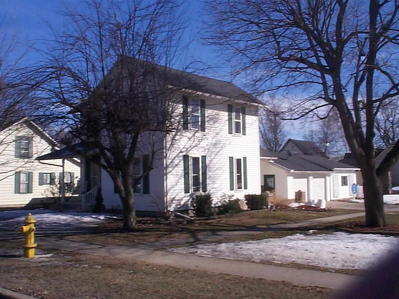 248 W Main St, Butler, IN 46721 photo 2
