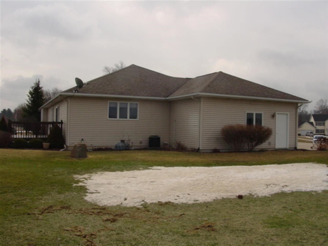 3340 N Royal Oak Ct, Warsaw, IN 46582 photo 27