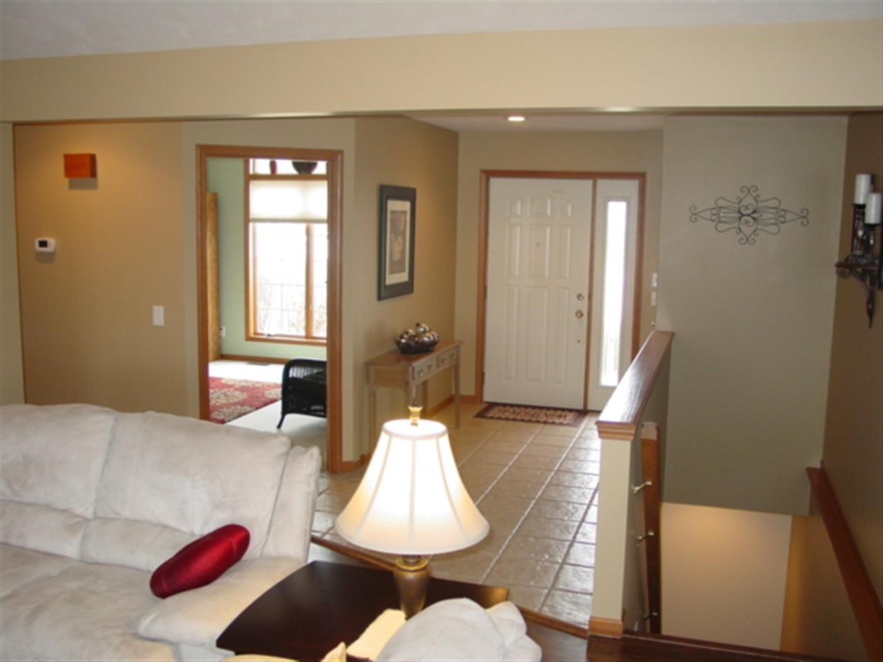 3340 N Royal Oak Ct, Warsaw, IN 46582 photo 11