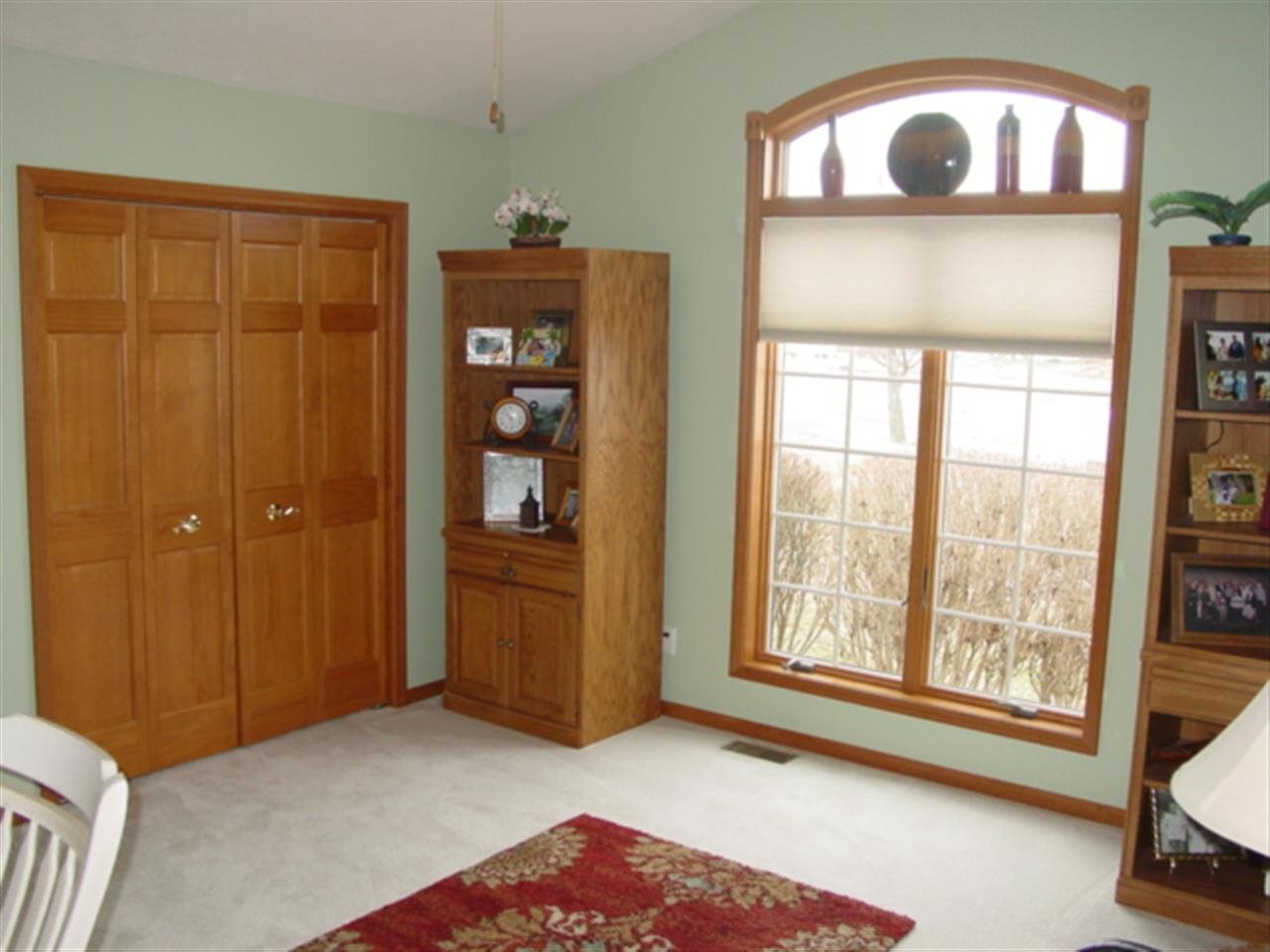 3340 N Royal Oak Ct, Warsaw, IN 46582 photo 15