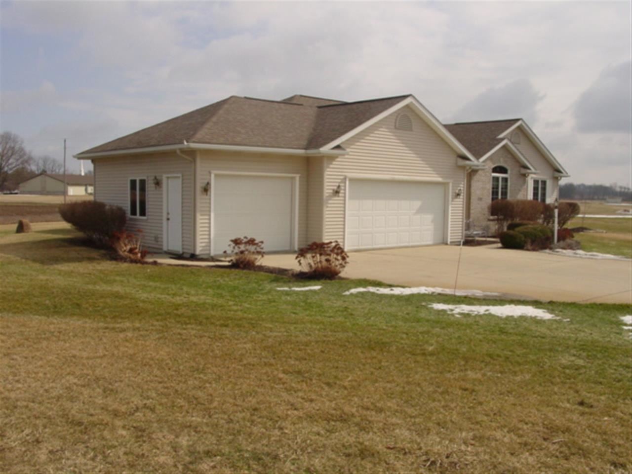 3340 N Royal Oak Ct, Warsaw, IN 46582 photo 24