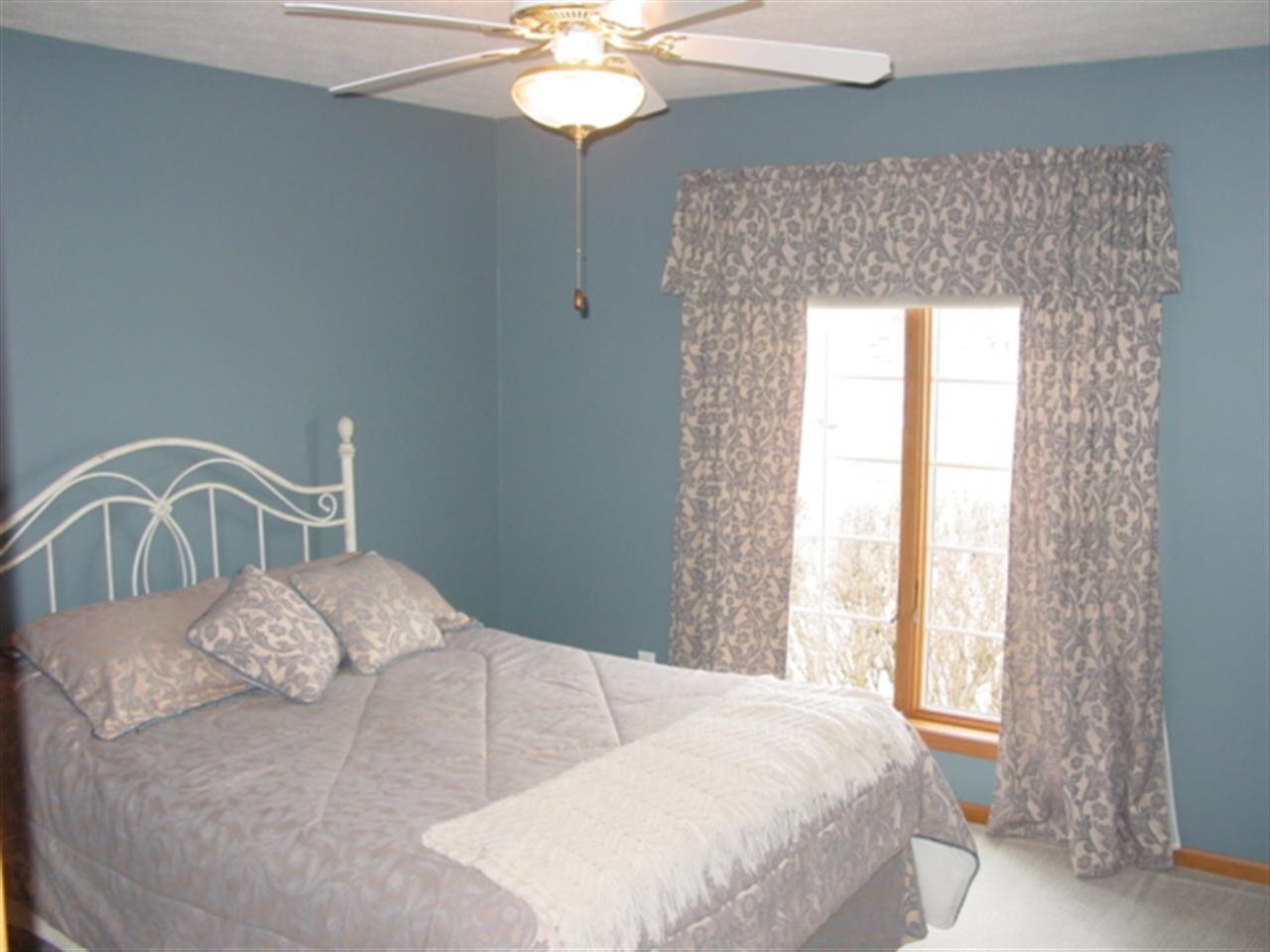 3340 N Royal Oak Ct, Warsaw, IN 46582 photo 12