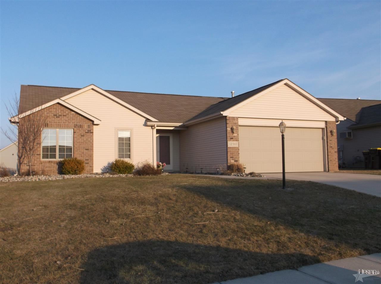 12310 Tumblebrook Ln, Fort Wayne, IN 46818 photo 1