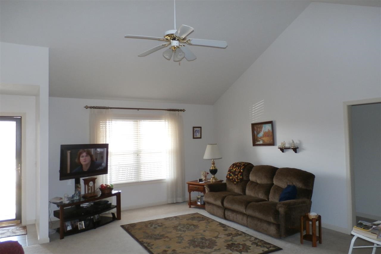 708 Imperial Dr, Evansville, IN 47711 photo 2