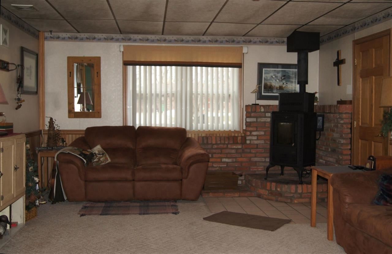 3681 N Greenwood Dr, Warsaw, IN 46582 photo 4