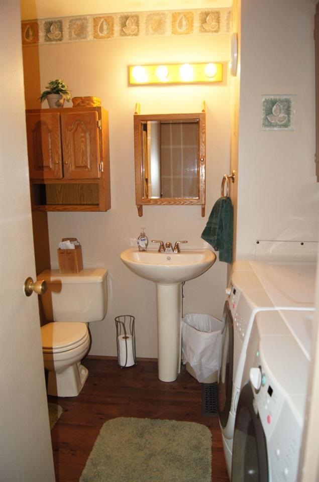 3681 N Greenwood Dr, Warsaw, IN 46582 photo 8