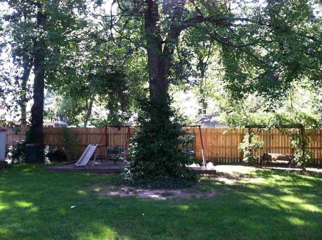 3681 N Greenwood Dr, Warsaw, IN 46582 photo 14
