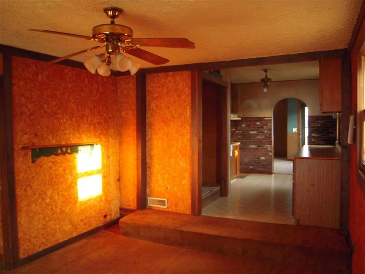 1157 W Mcclurg St, Frankfort, IN 46041 photo 7