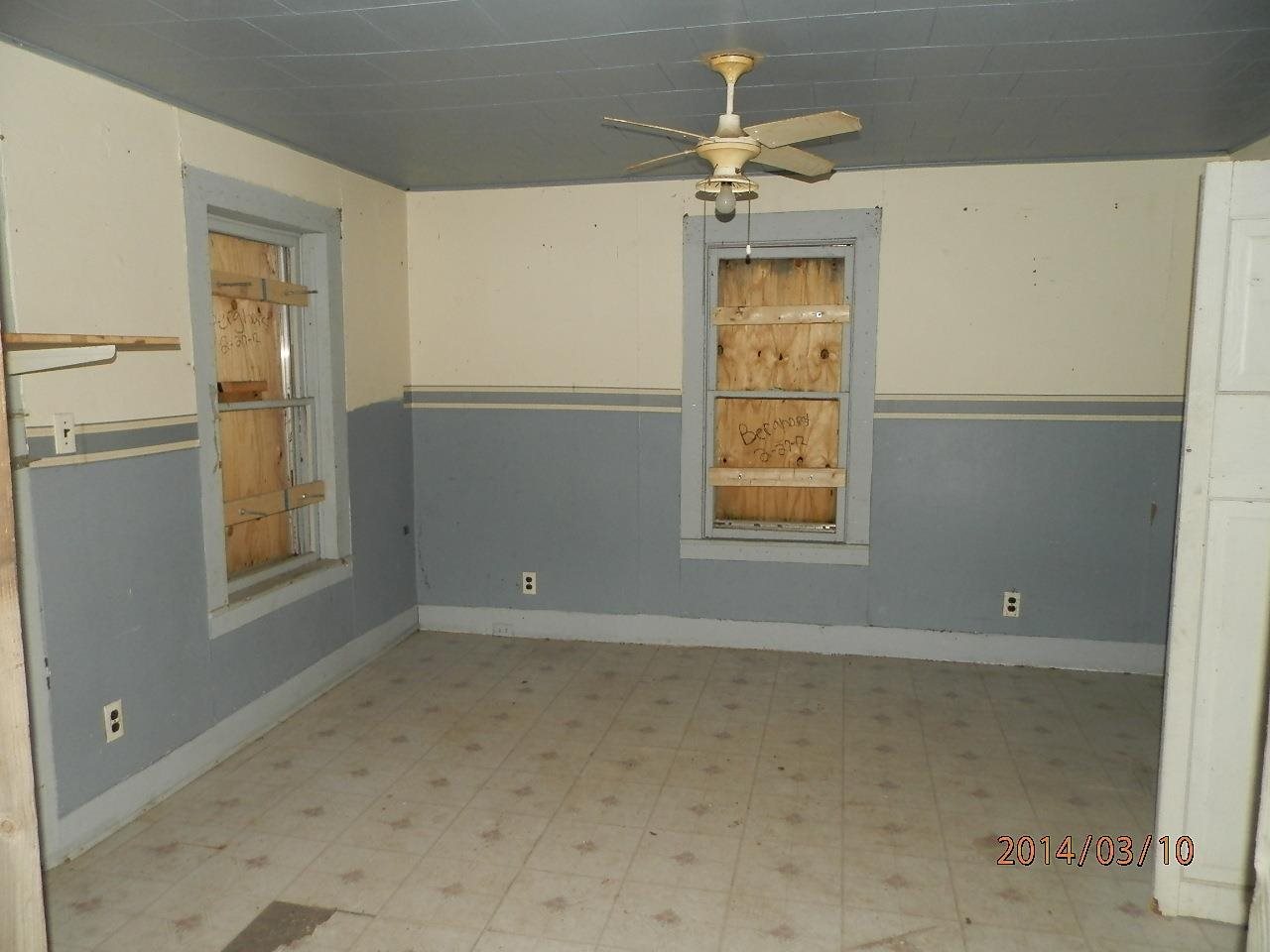7665 N 1050 E, Howe, IN 46746 photo 11