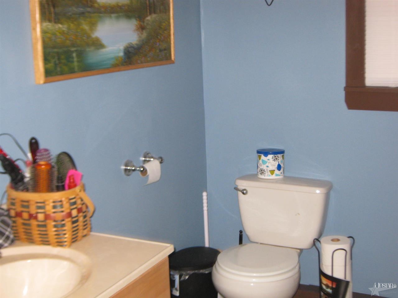 505 S Indiana St, Bluffton, IN 46714 photo 10