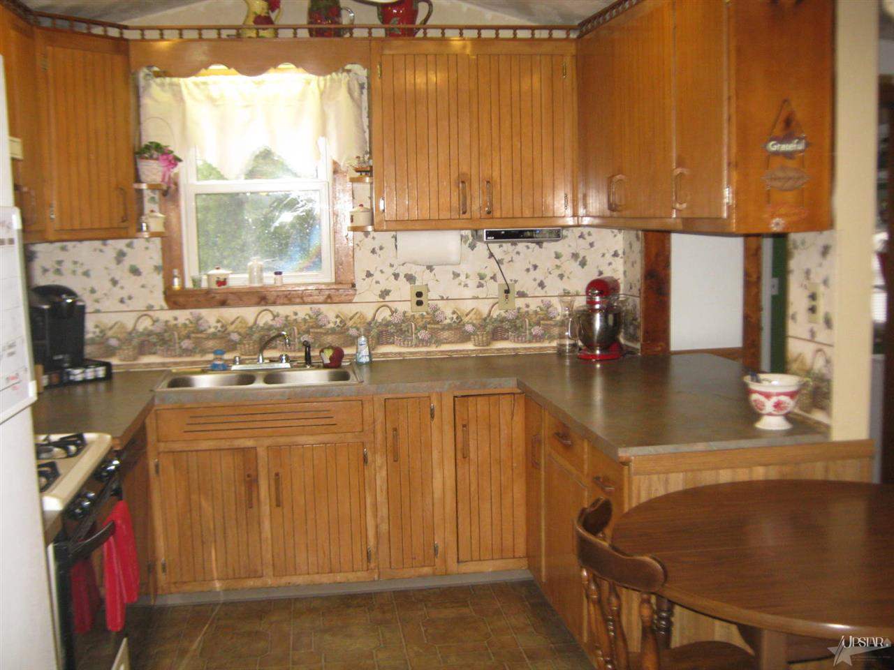 505 S Indiana St, Bluffton, IN 46714 photo 7