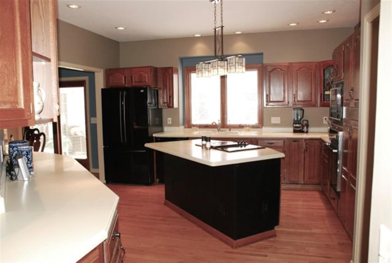 15545 Spring Ct, Granger, IN 46530 photo 8