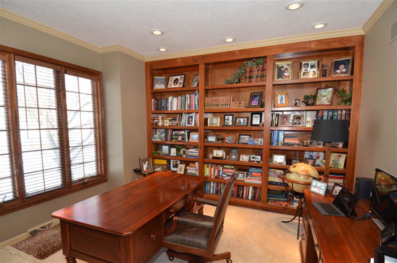 15545 Spring Ct, Granger, IN 46530 photo 17