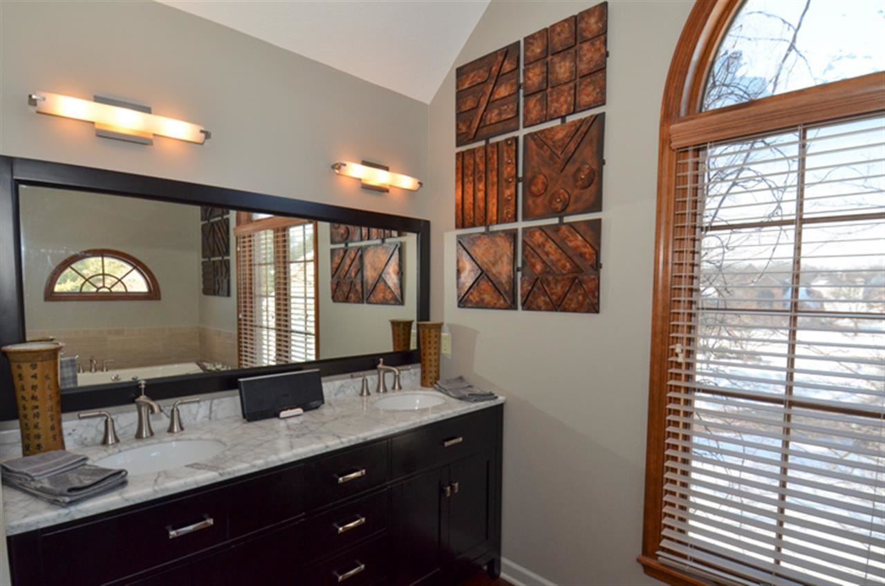 15545 Spring Ct, Granger, IN 46530 photo 5