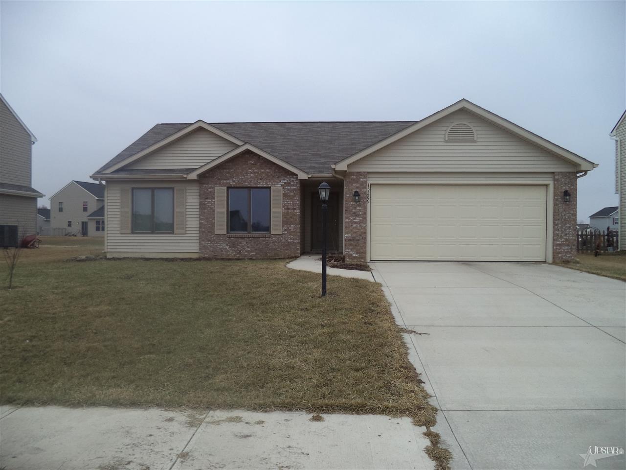 15289 Bears Breech Ct, Huntertown, IN 46748 photo 1