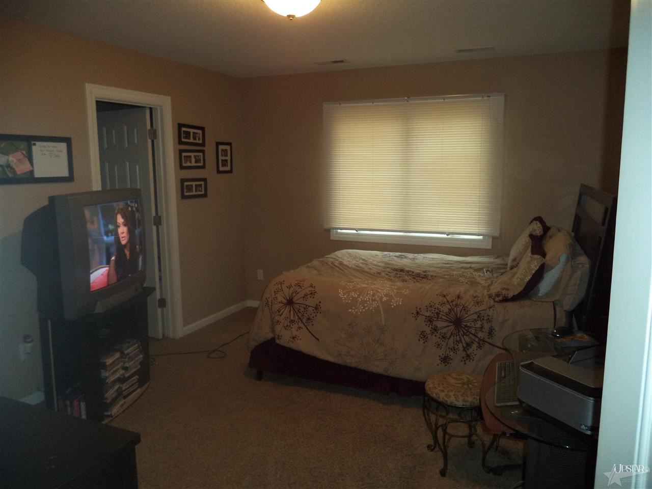 15289 Bears Breech Ct, Huntertown, IN 46748 photo 10