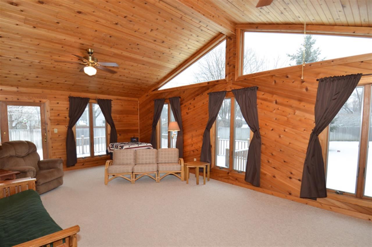1420 Matthews Ln, South Bend, IN 46614 photo 3