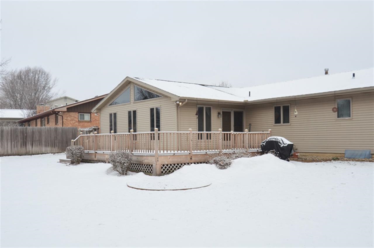 1420 Matthews Ln, South Bend, IN 46614 photo 2