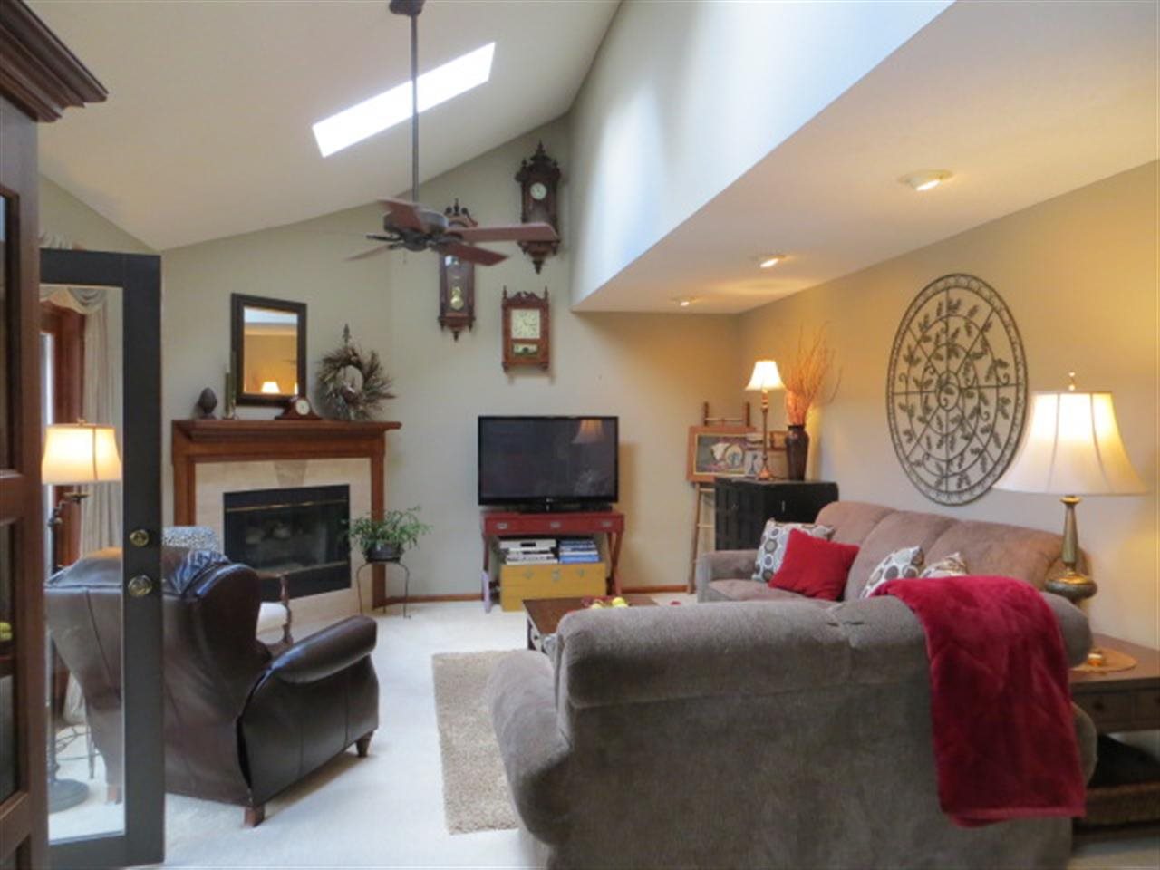 504 Henry Ct, Kendallville, IN 46755 photo 4