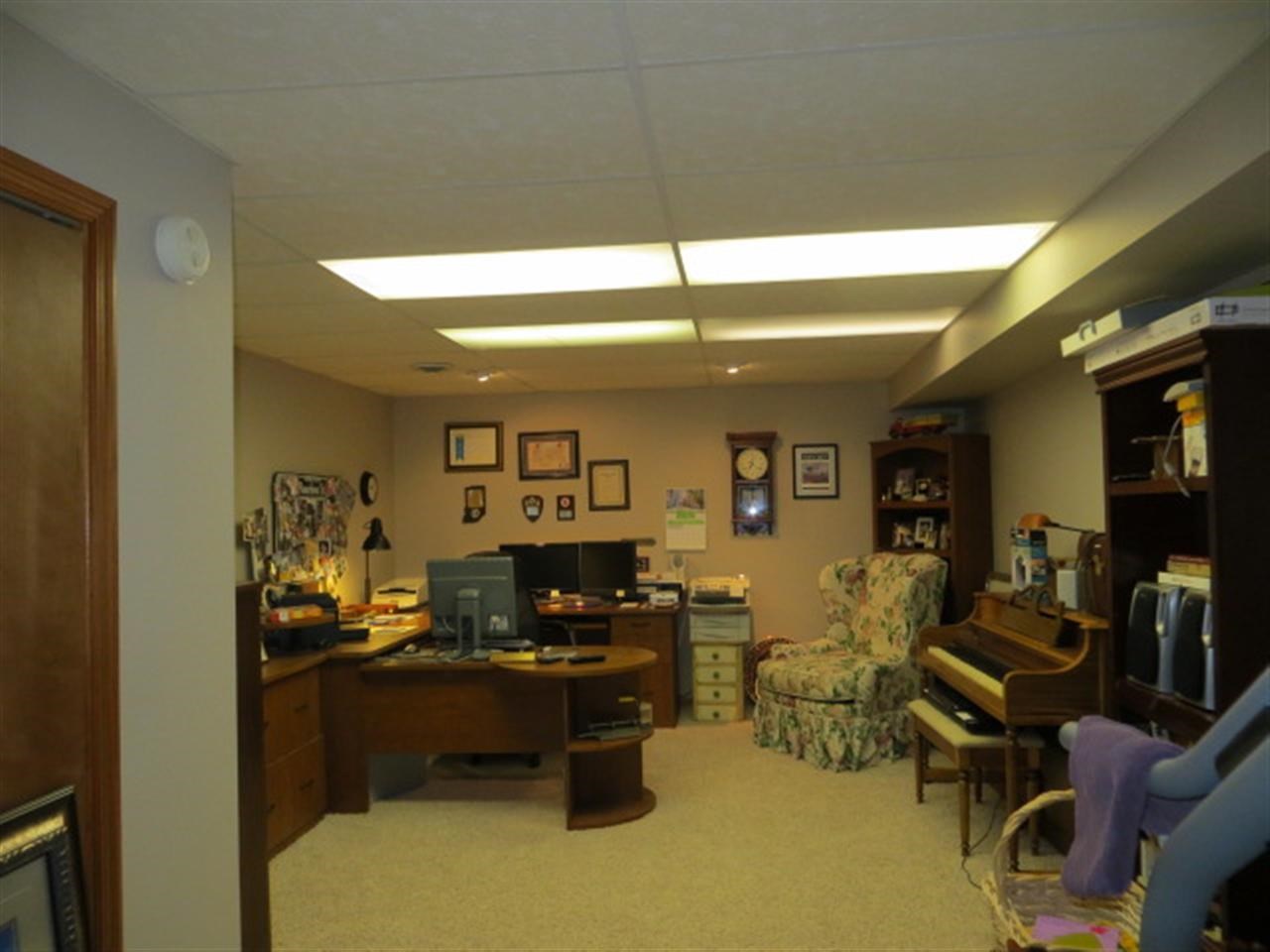 504 Henry Ct, Kendallville, IN 46755 photo 6