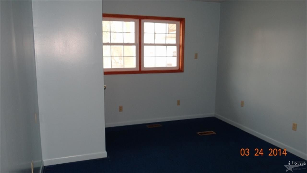 302 Gateway Ave, Churubusco, IN 46723 photo 14