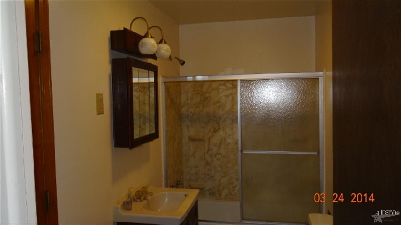 302 Gateway Ave, Churubusco, IN 46723 photo 12