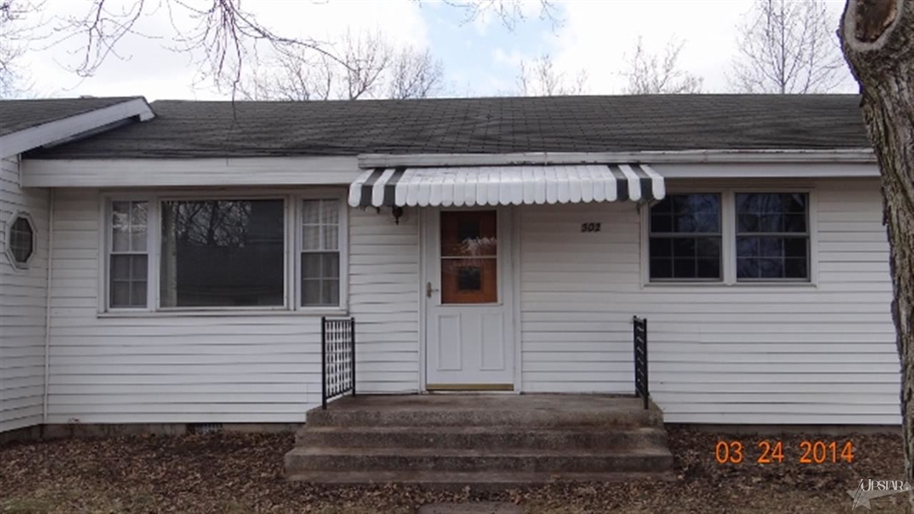 302 Gateway Ave, Churubusco, IN 46723 photo 1