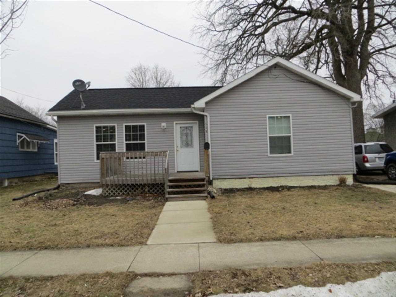 115 Clark St, Kendallville, IN 46755 photo 1