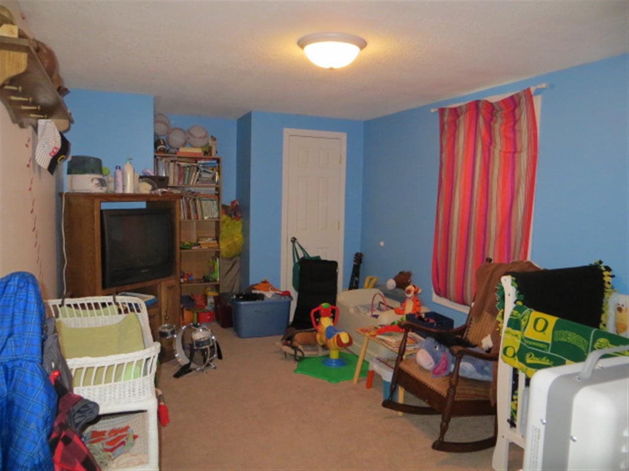 115 Clark St, Kendallville, IN 46755 photo 8