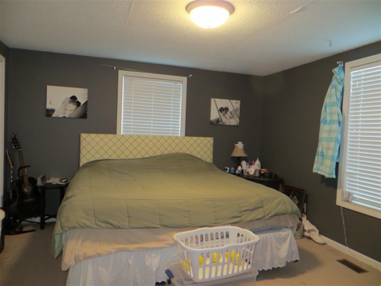 115 Clark St, Kendallville, IN 46755 photo 6