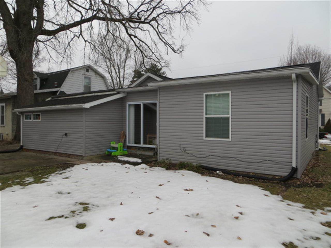 115 Clark St, Kendallville, IN 46755 photo 9