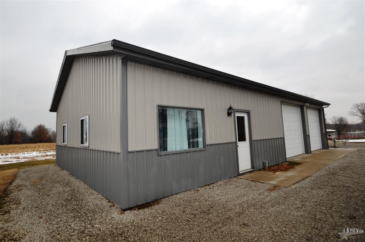 7529 E Leighty Rd, Kendallville, IN 46755 photo 2