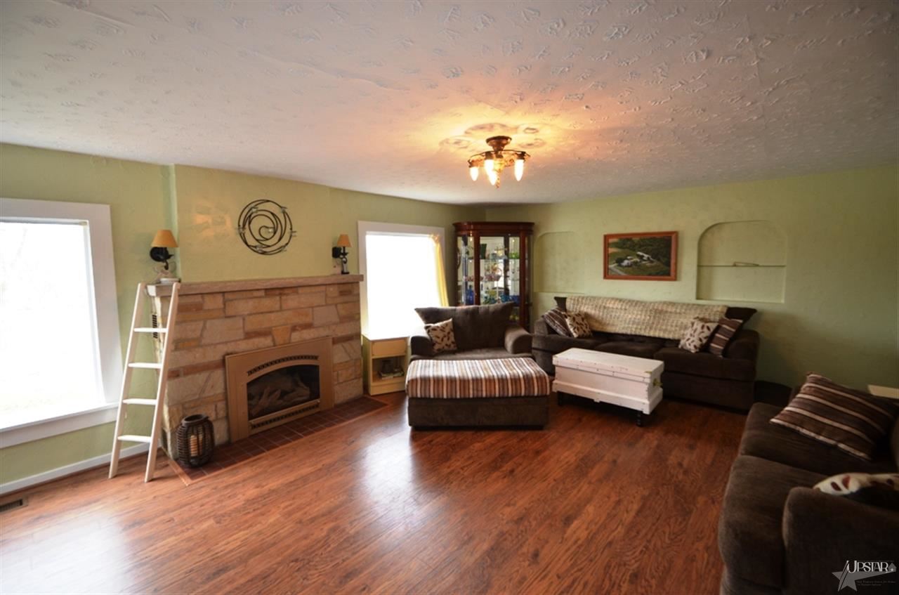 7529 E Leighty Rd, Kendallville, IN 46755 photo 4