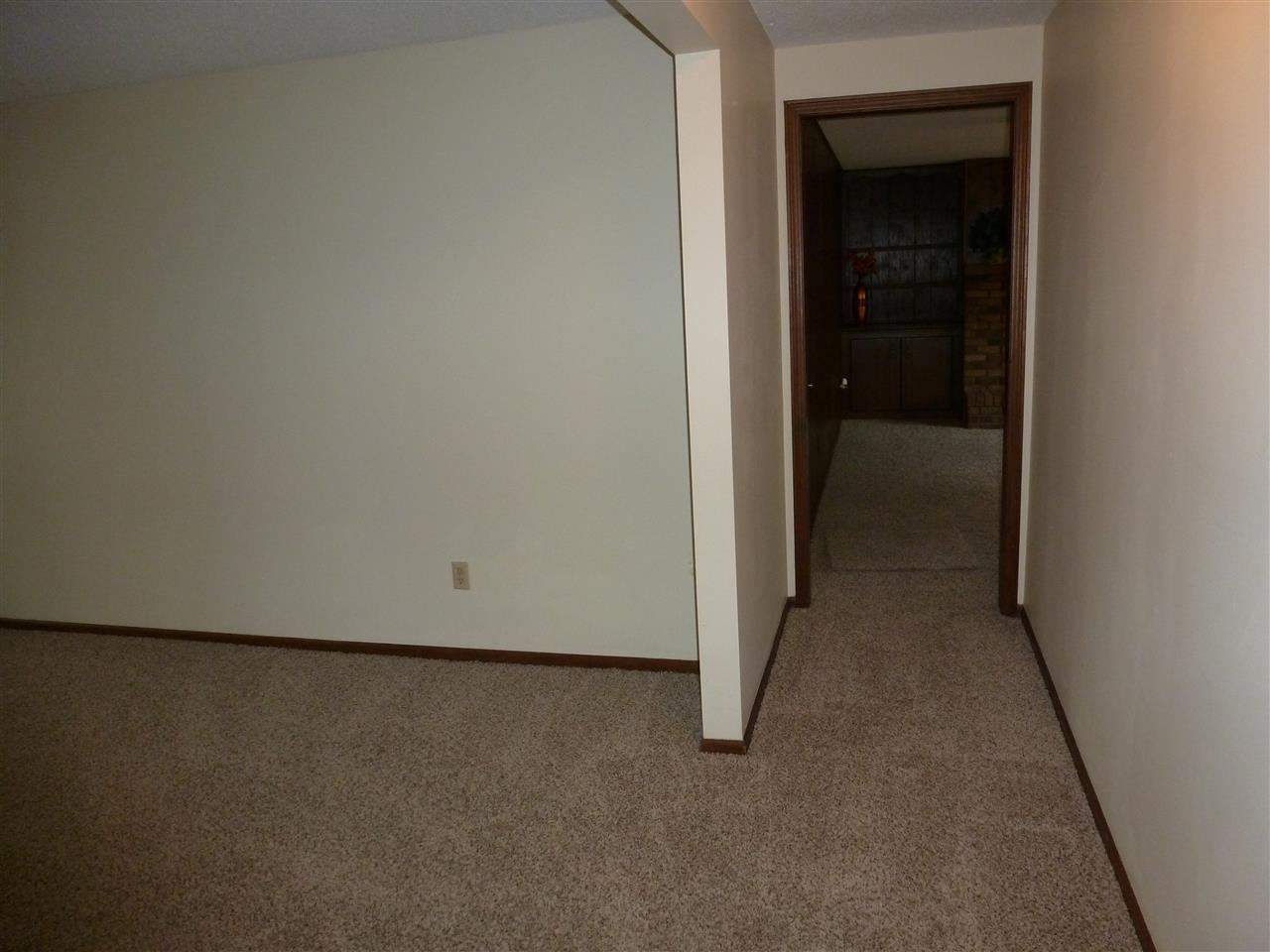 5732 Lancashire Ct, Fort Wayne, IN 46825 photo 6
