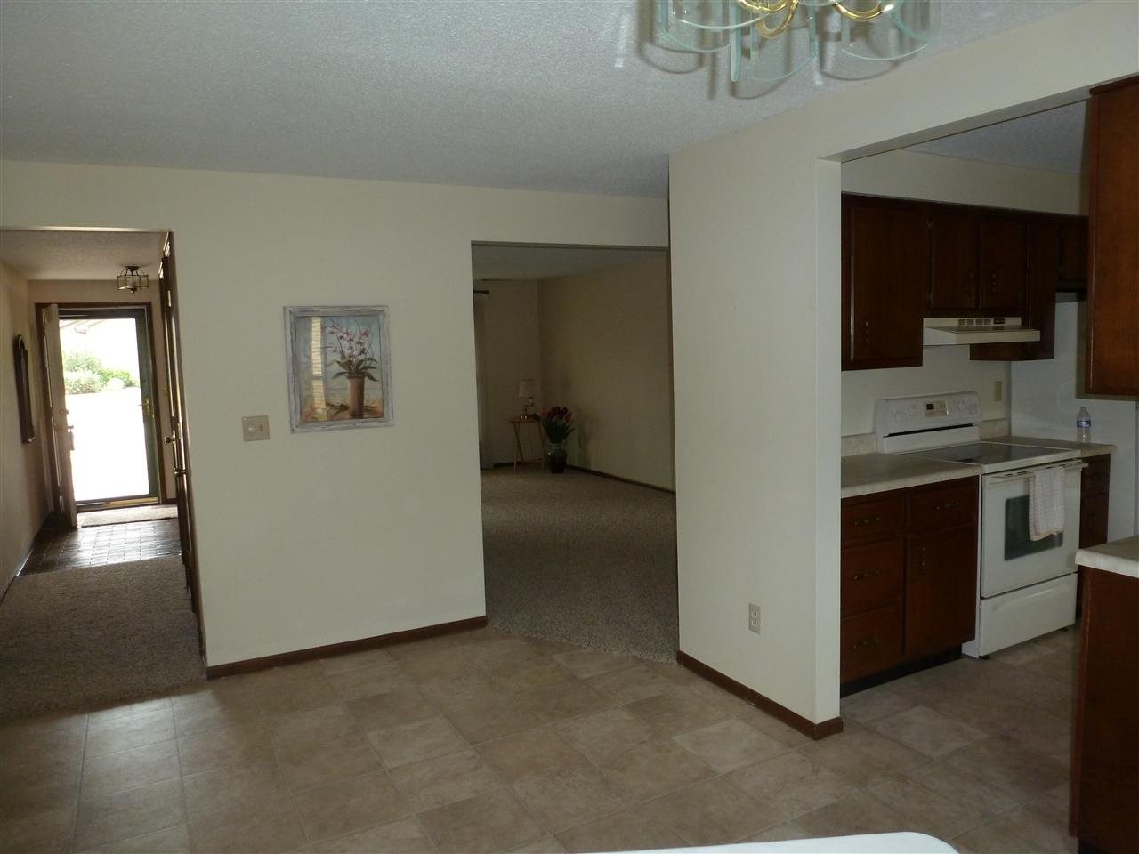 5732 Lancashire Ct, Fort Wayne, IN 46825 photo 8