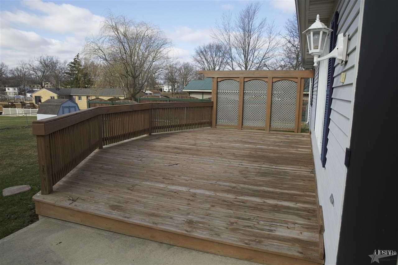 2017 Sundown Ln, Fort Wayne, IN 46808 photo 2
