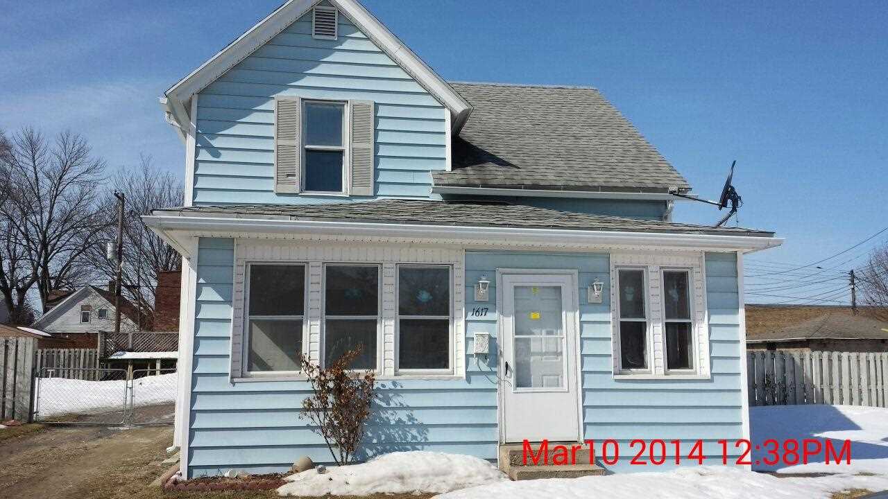 1617 Chapin St, South Bend, IN 46613 photo 2