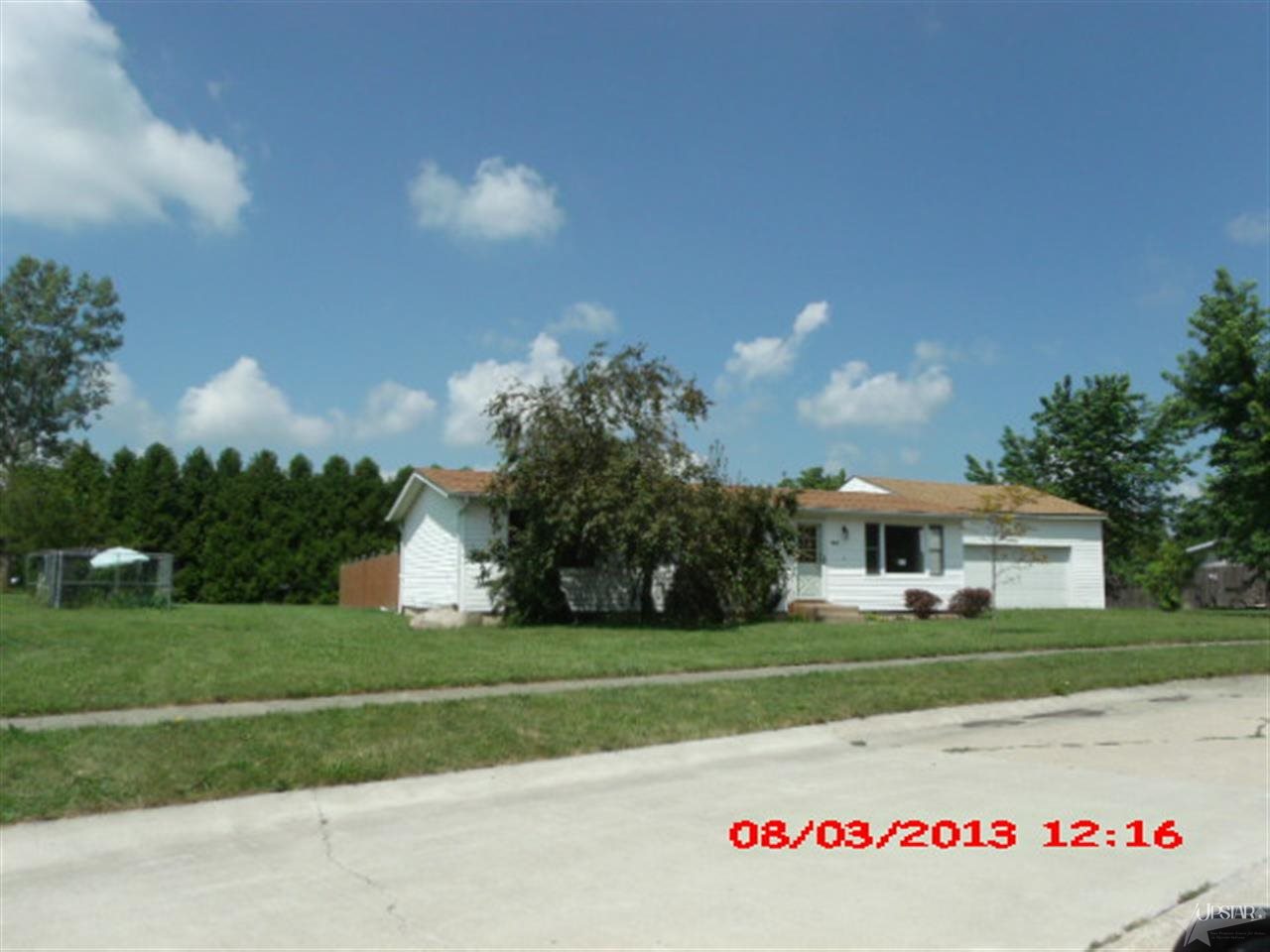 4315 Woodpark Ct, Woodburn, IN 46797 photo 2