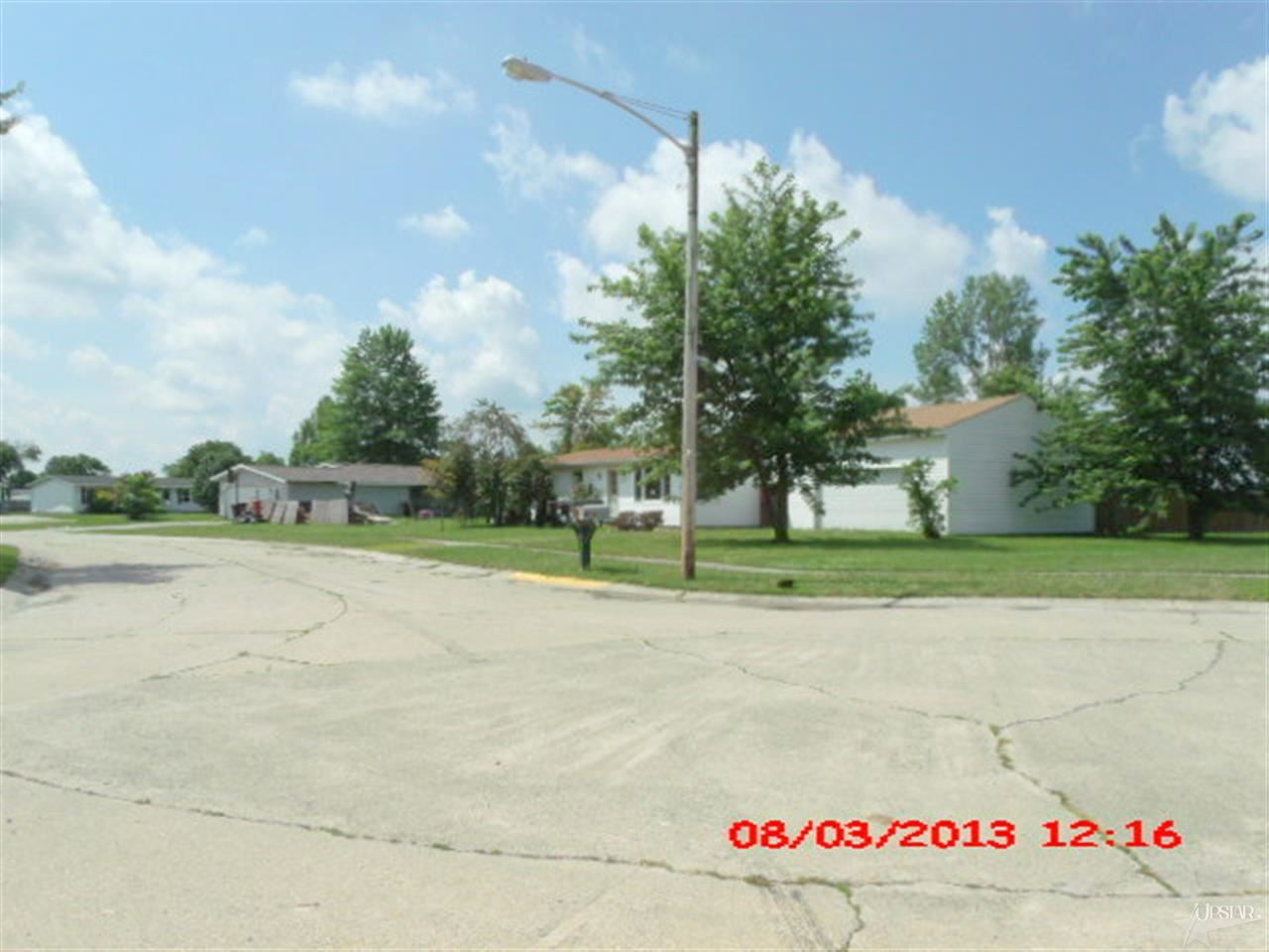 4315 Woodpark Ct, Woodburn, IN 46797 photo 3